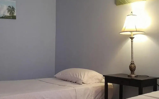 Las Cuevas Beach Lodge