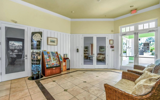 2 Bedroom Vacation Condo (2011)