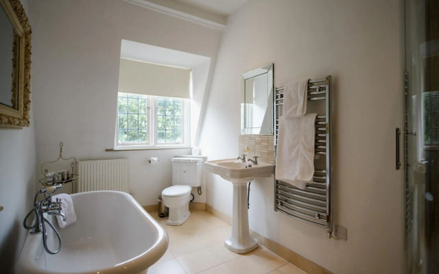 Ye Olde Bell Hotel & Spa