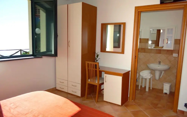 L'infinito Guest House