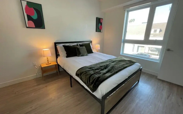 Stylish Westwood Apartment
