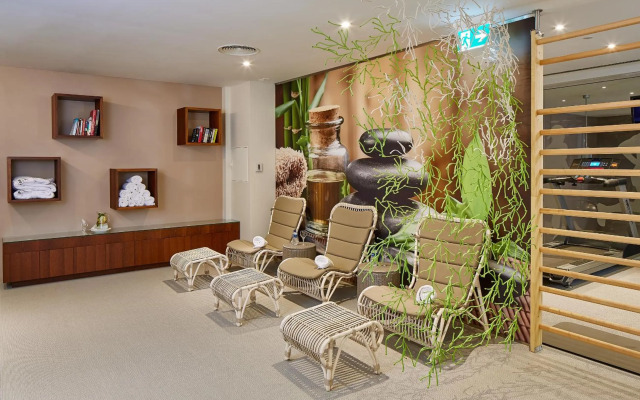 Occidental Faro Hotel