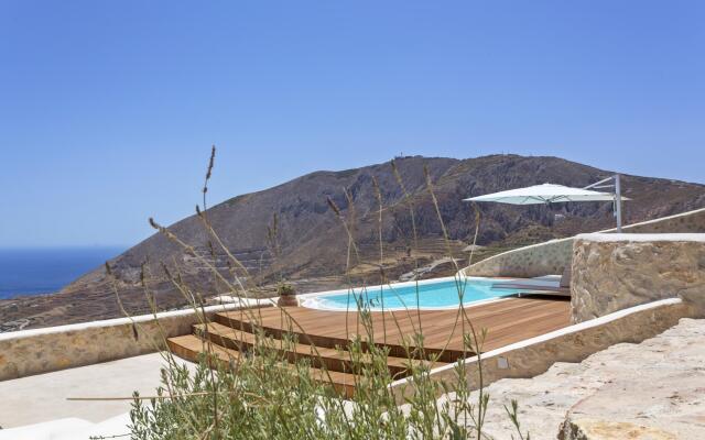 Luxury Villa in Santorini!