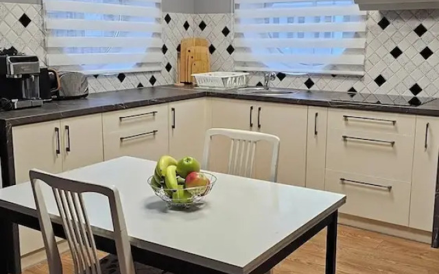 Smakhouse Studio Description