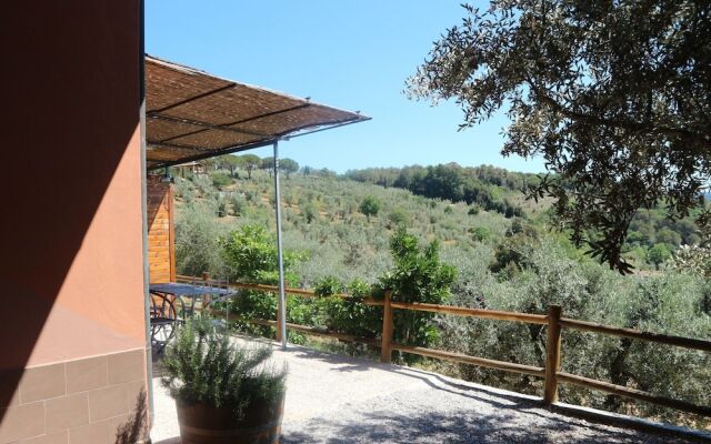 Snug Holiday Home in Castagneto Carducci near Thermal Bath