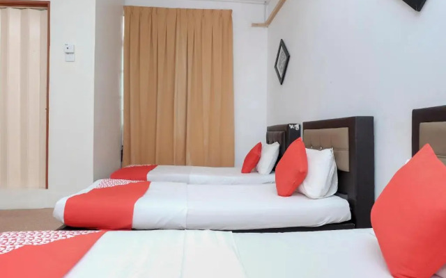 Oyo 90180 Gemilang Hotel Kerteh