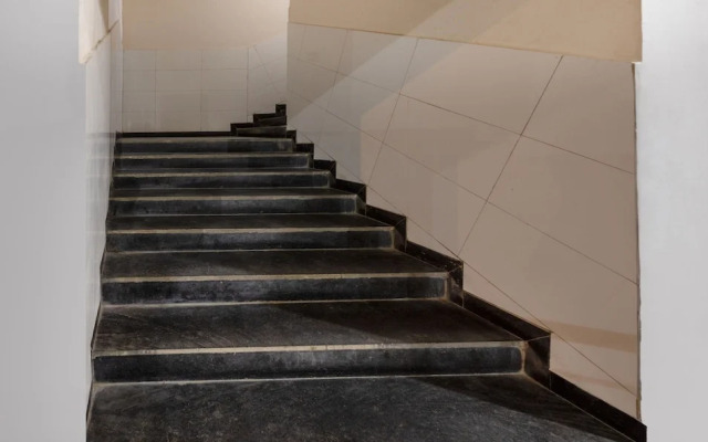Itsy Hotels Signature, Nehru Nagar
