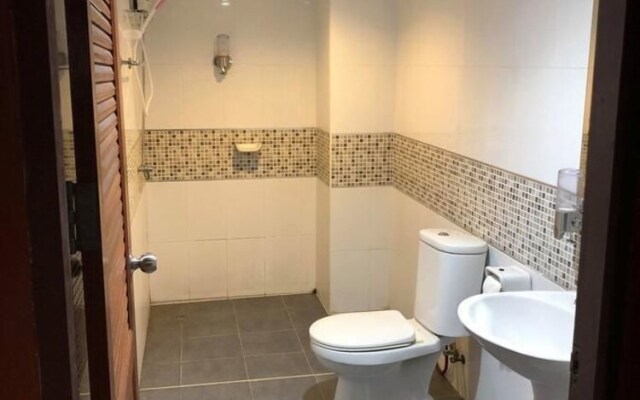 Amika Guesthouse & Hostel