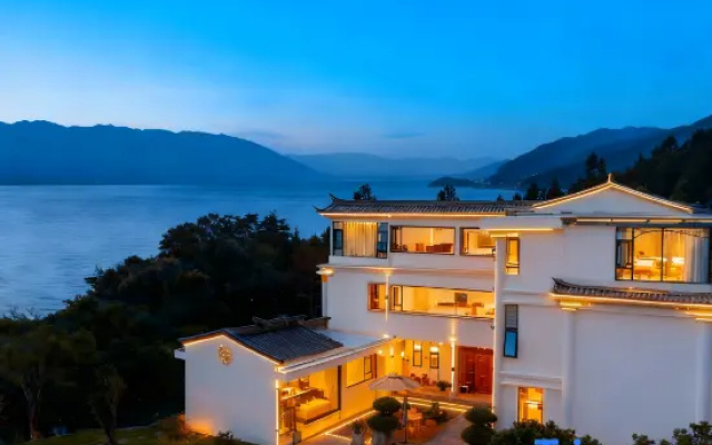 Xiaochen's Family・Lakeside・Erhai Lake Resort（Dali Erhai Lake S Bay Ecological Corridor Branch） – Outside – Dali