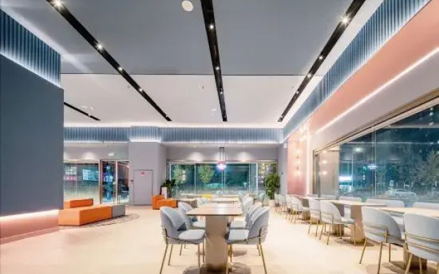 HanTing Hotel (Chengdu Gaoxin Baoshuiqu Longhu Shuxin Tianjie)