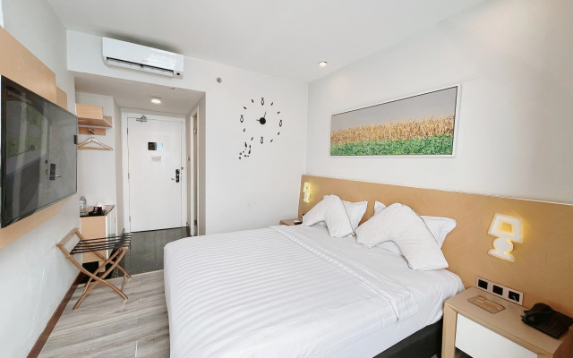 Verse Luxe Hotel Wahid Hasyim