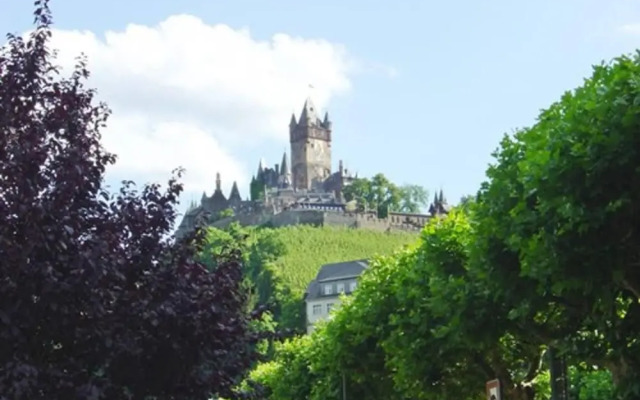 2 Bed Apt Sleeps 5 - Rooftop Terrace, Wifi