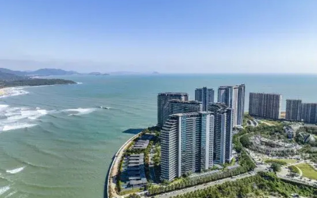 Liwo Surfing Seaview Hotel