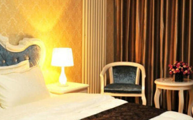 Zhenzhou Lantian Business Hotel