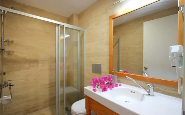 Ayka Otel