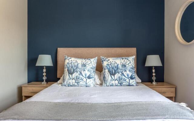 The Paragon KAHLÚA Modern Open Plan Centrally Located