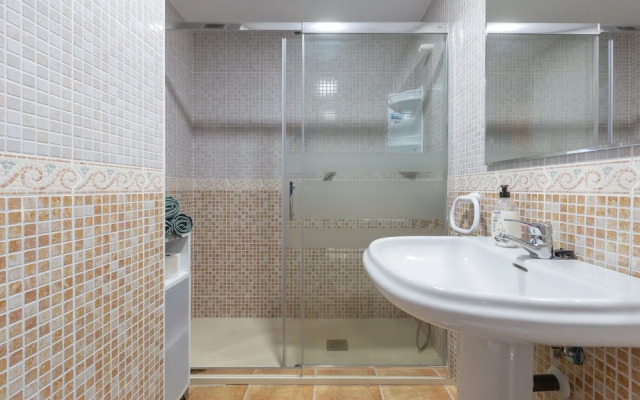 Tolox 1 in Tolox With 1 Bedrooms and 1 Bathrooms