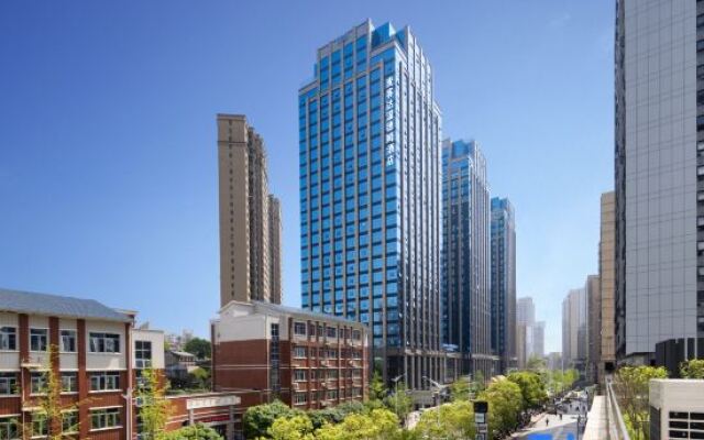 Changsha Microtel by Wyndham Hotel (Taskin Provincial Government Store)