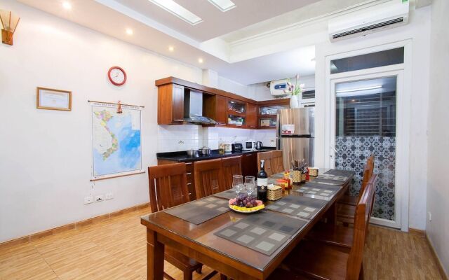 Private Room In Hanoi Old Quarterbalconyen-suite