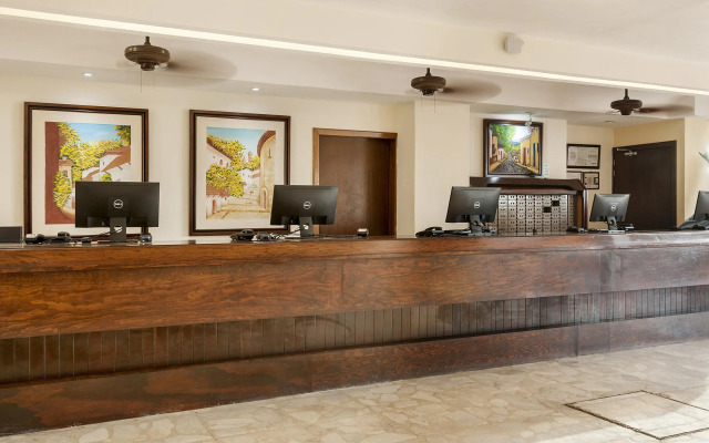 Hotel Tropicana Vallarta