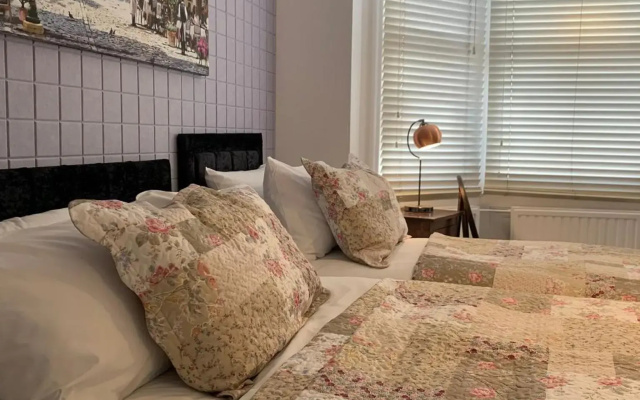 Relax Inn Guest House