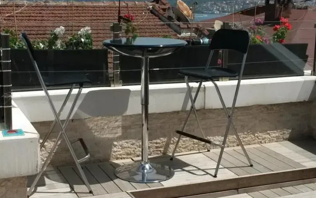Cihangir Terrace w/ Bosphorus View