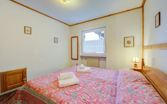 Cavalese few min From ski A05