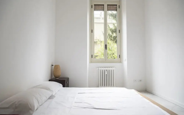1 Bedroom Flat with Garden