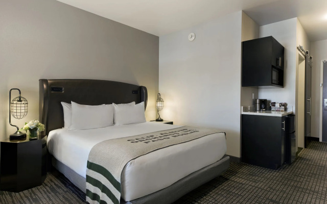 Oxford Suites Paso Robles