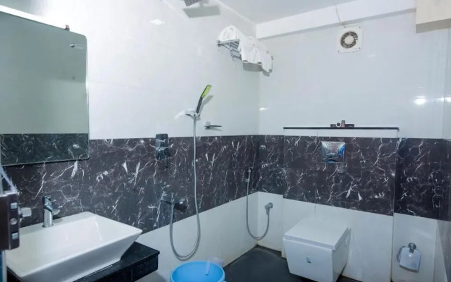 OYO 14759 Hotel President