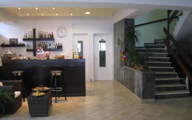 Hotel Alma