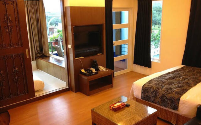 Yoyo Resort