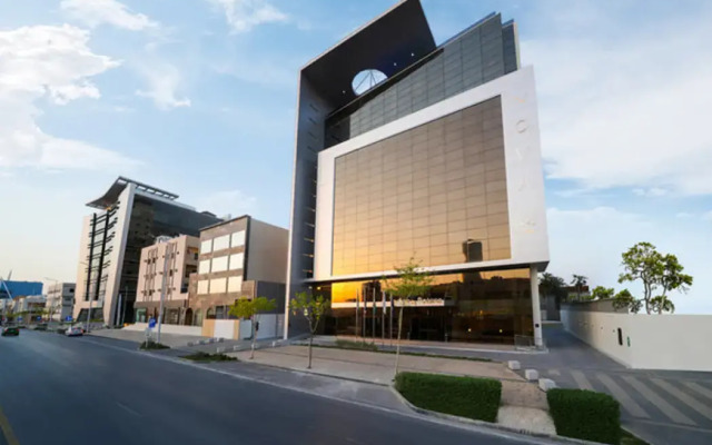 Nova M Hotel Edge By Rotana