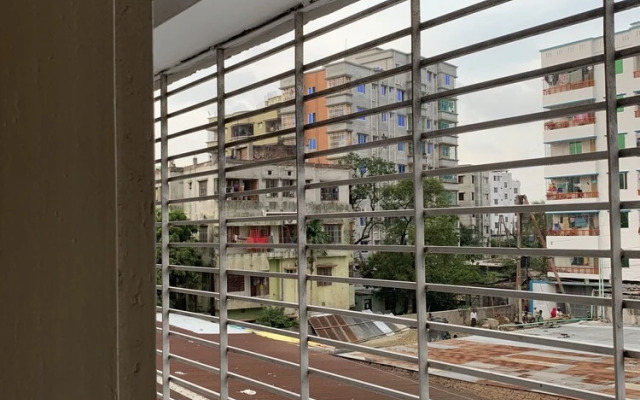 Captivating 2-bed Apartment in Dhaka