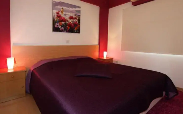Halcon Molos Apartment