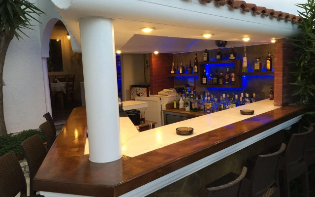 Folia Hotel - Apartments