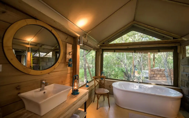 Bundox Safari Lodge