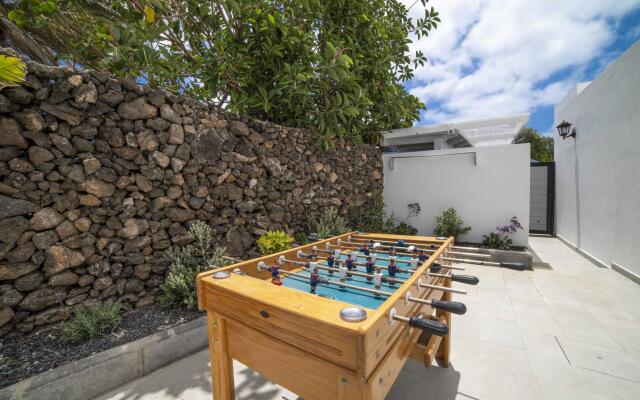 Ananda (L1) in Tias with 4 bedrooms and 4 bathrooms