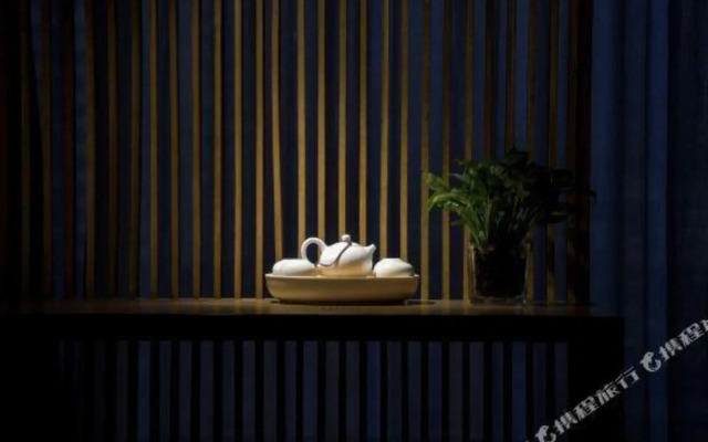 Meiqi Smart Hotel (Luoyang Wangfujing David City Store)