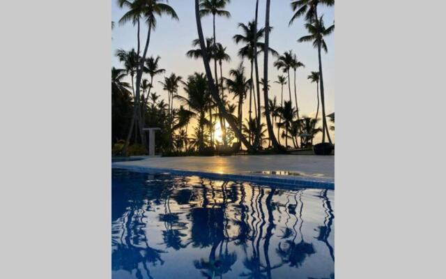 Apartment on the beach with pool and restaurant