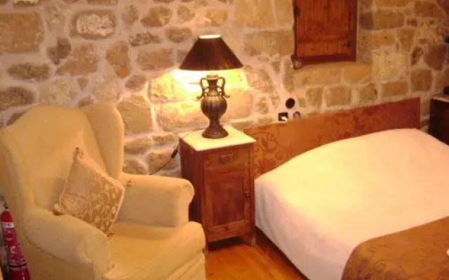 Helydorea Country House