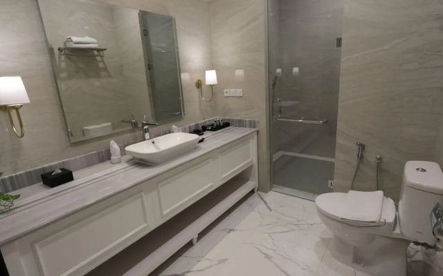 Grand Senyum Hotel