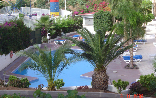 Playaolid Suites & Apartments
