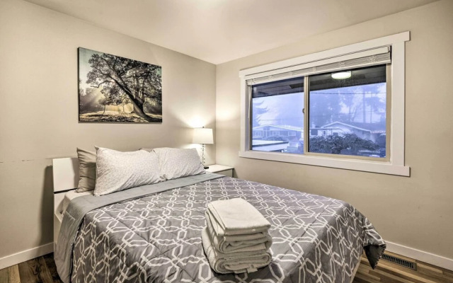 Spacious Kent Home ~ 17 Mi to Dtwn Seattle!