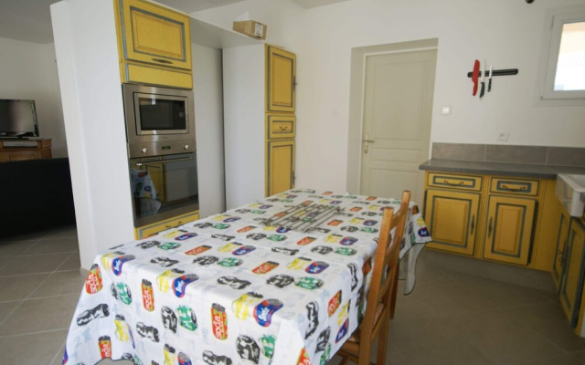 Chic Holiday Home in Pradons With Swimming Pool