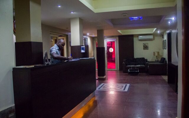 Silver Grandeur Hotel
