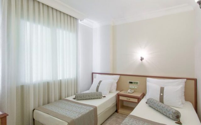Villa Sunflower Hotel