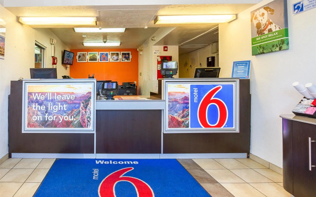 Motel 6 Mesa North