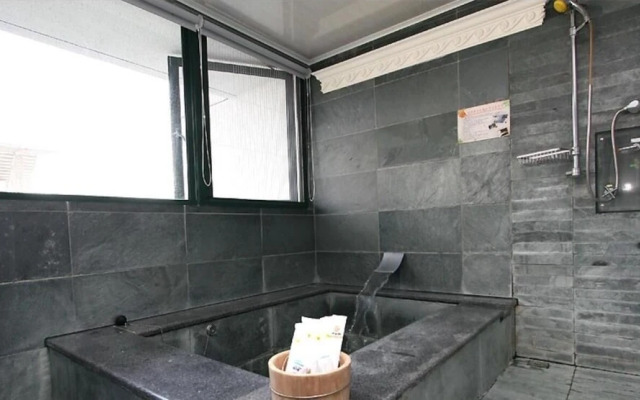 Chuan Shiang Hot Spring Hostel