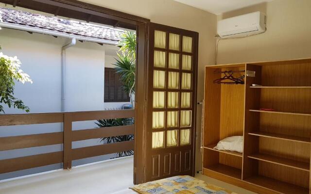 RESIDENCIAL COM CASAS DE 2 DORM - Praia Garopaba